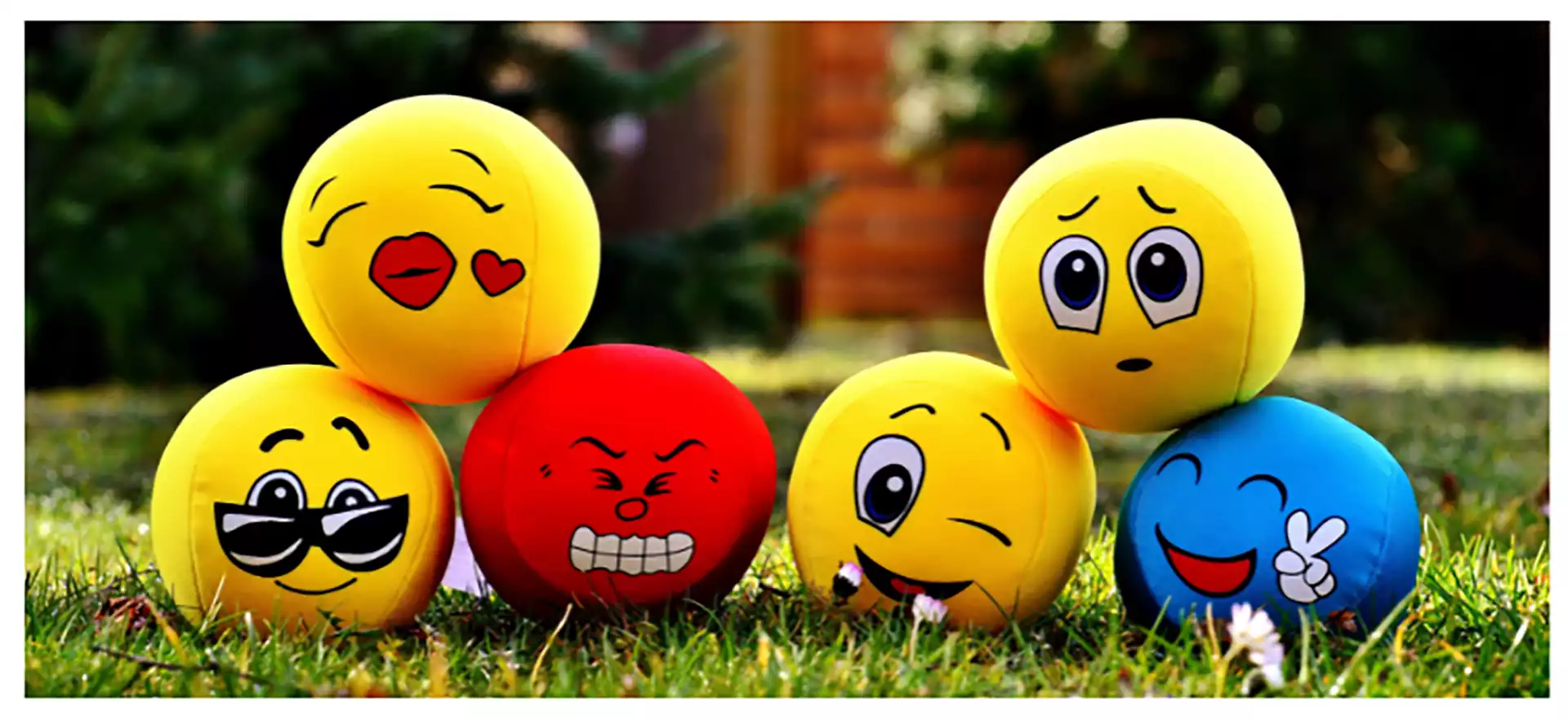 FaSylitAction Psychosociologue et art thérapeute - smileys, designed by Freepik